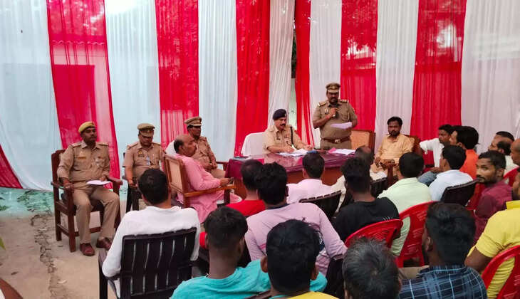 Ayodhya news: दुर्गा पूजा महोत्सव को लेकर कोतवाली बीकापुर में पीस कमेटी की बैठक संपन्न