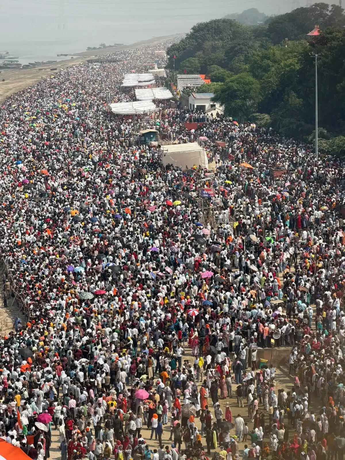 गंगा के ऊपर वायुसेना का शौर्य, अंतिम दिन 20 लाख लोगों ने देखा एयर शो