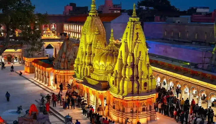 काशी विश्वनाथ धाम में उमड़ रही श्रद्धालुओं की भीड़, दर्शन से पहले जान लें जरूरी नियम और व्यवस्थाएं