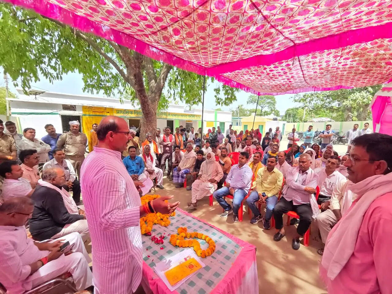 Chandauli news, Dhanapur block news, Kharkholiya gram panchayat, interlocking road construction, side wall construction work, Ajay Singh block pramukh, Chandauli development work, rural road problem, village road construction, Uttar Pradesh panchayat development, Dhanapur latest news, Chandauli rural news, interlocking road inauguration, gram panchayat development scheme, Chandauli local news