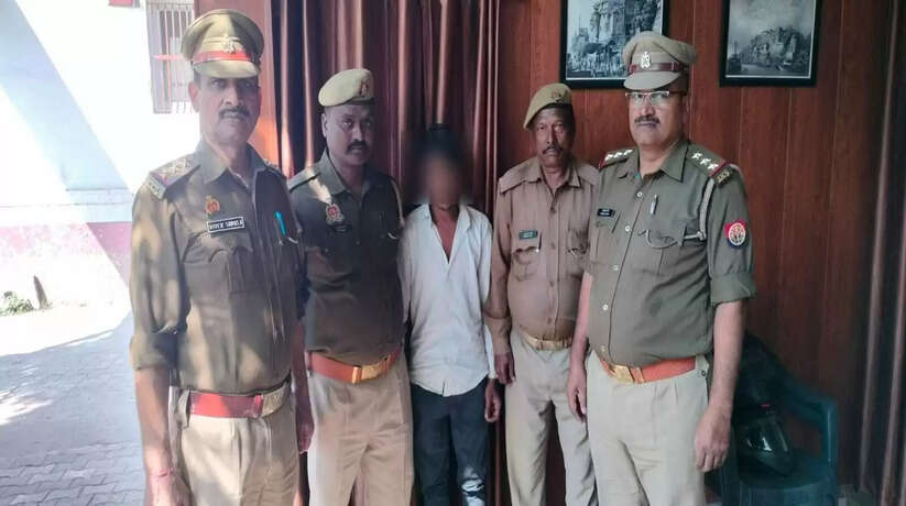 Varanasi News: गैंगेस्टर एक्ट से संबंधित 25000/- रुपया का ईनामिया अभियक्त आफताब आलम उर्फ चापा थाना भेलूपुर पुलिस टीम द्वारा गिरफ्तार
