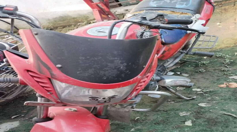 चन्दौली में सदर कोतवाली द्वारा पकड़ा गया बाइक चोर
