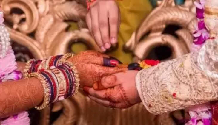 शादी के दौरान देवरों के साथ ऐसा काम कर रही थी भाभी, फिर पति ने जो किया सब हो गया हैरान