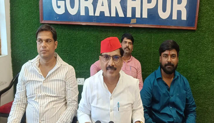 शिक्षक हितों की बुलंद आवाज बनेंगे डॉ. संजयन त्रिपाठी : ब्रजेश गौतम