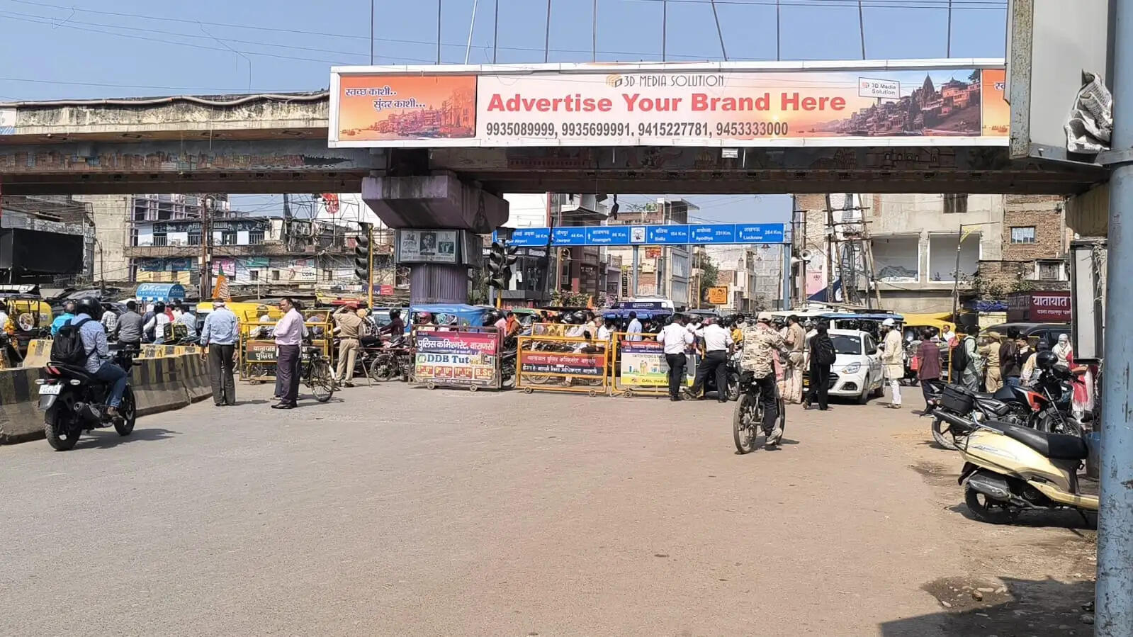 एयर शो से पहले वाराणसी में ट्रैफिक का तांडव, जगह-जगह भीषण जाम से लोग परेशान