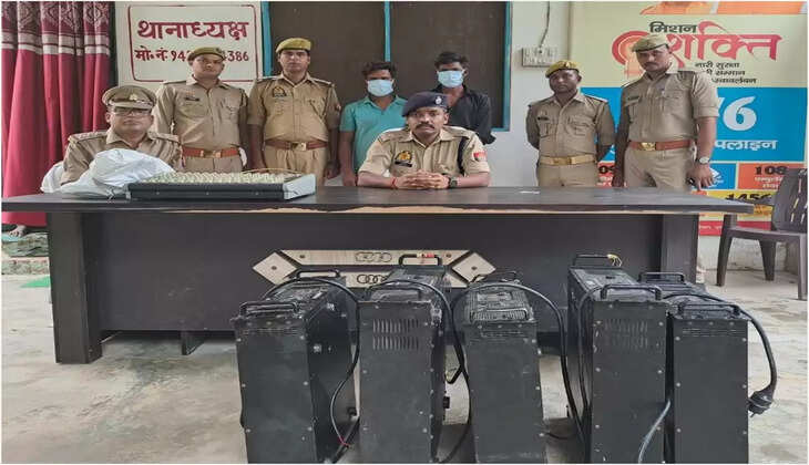थाना जन्सा पुलिस कमिश्नरेट वाराणसी टीम नें 24 घण्टे के अन्दर लगभग 3 लाख रु. के चोरी के माल के साथ 02 अभियुक्तों को किया गिरफ्तार