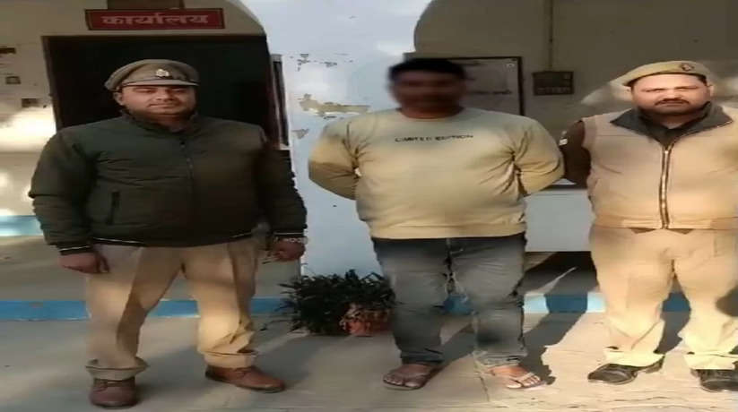 Varanasi News: थाना चोलापुर पुलिस टीम द्वारा वारण्टी बोडा उर्फ सुनील यादव गिरफ्तार