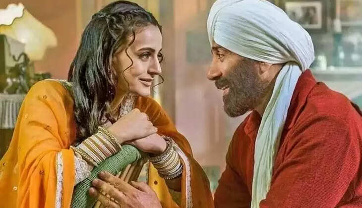 Gadar 2: नोएडा के मॉल में रुकी गदर 2 की स्क्रीनिंग, दर्शकों ने जमकर किया हंगामा,&nbsp;पुलिस को दिलवाने पड़े पैसे
