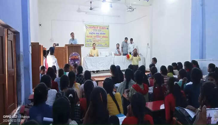 Chanduli News: जनपद के समस्त मतदाताओ से अपील है कि 01 जून, 2024 को (लोकतंत्र का पर्व) में अपना वोट जरूर करें