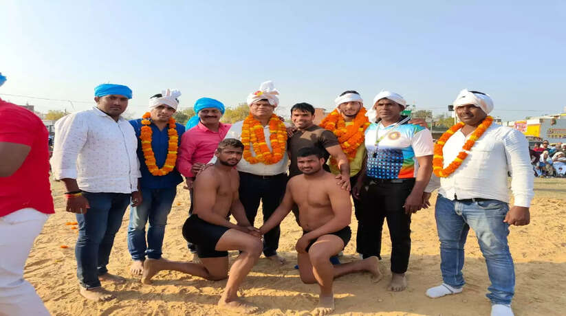 Varanasi News: भारतीय विराट कुश्ती दंगल में बरेका पहलवानों ने दिखाया दमखम