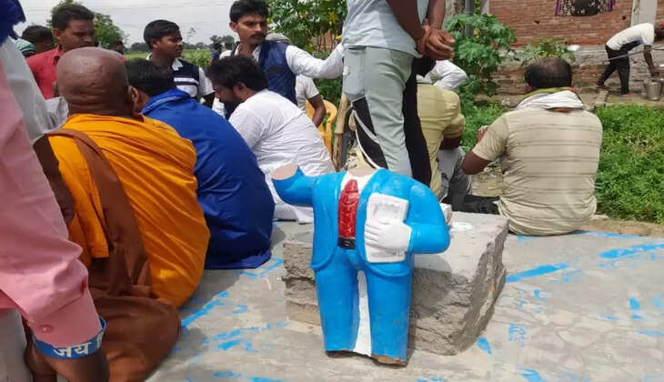 वाराणसी में तोड़ी गयी डॉ भीमराव अंबेडकर की मूर्ति, शरारती तत्वों के खिलाफ&nbsp;मुकदमा दर्ज