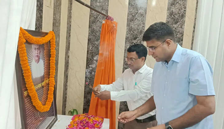 3. लौह पुरुष के योगदान को किया गया याद, रियासतों के एकीकरण में सरदार पटेल की भूमिका पर डाला प्रकाश