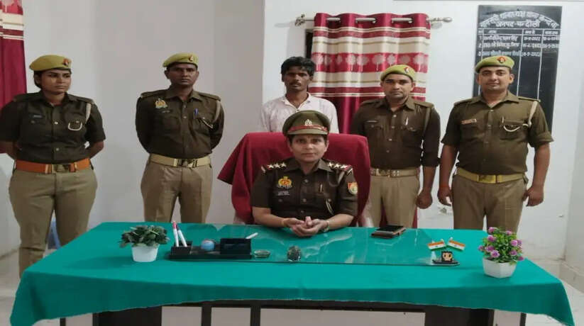 Chanduali News: थाना कन्दवा पुलिस द्वारा 25000 रूपये का पुरस्कार घोषित गैंगस्टर एक्ट का वांछित गिरफ्तार
