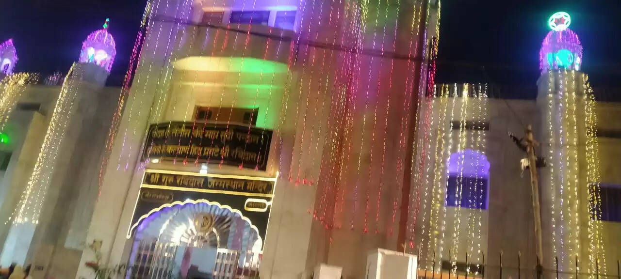 Varanasi News: सीर गोवर्धनपुर में शुरू हुई स्थाई पुलिस चौकी