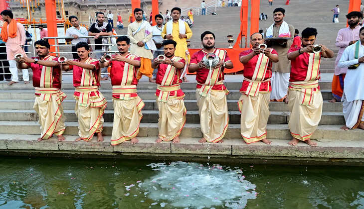 गंगा दशहरा पर श्री काशी विश्वनाथ धाम में विशेष पूजन-अर्चन, मां गंगा का हुआ अभिषेक