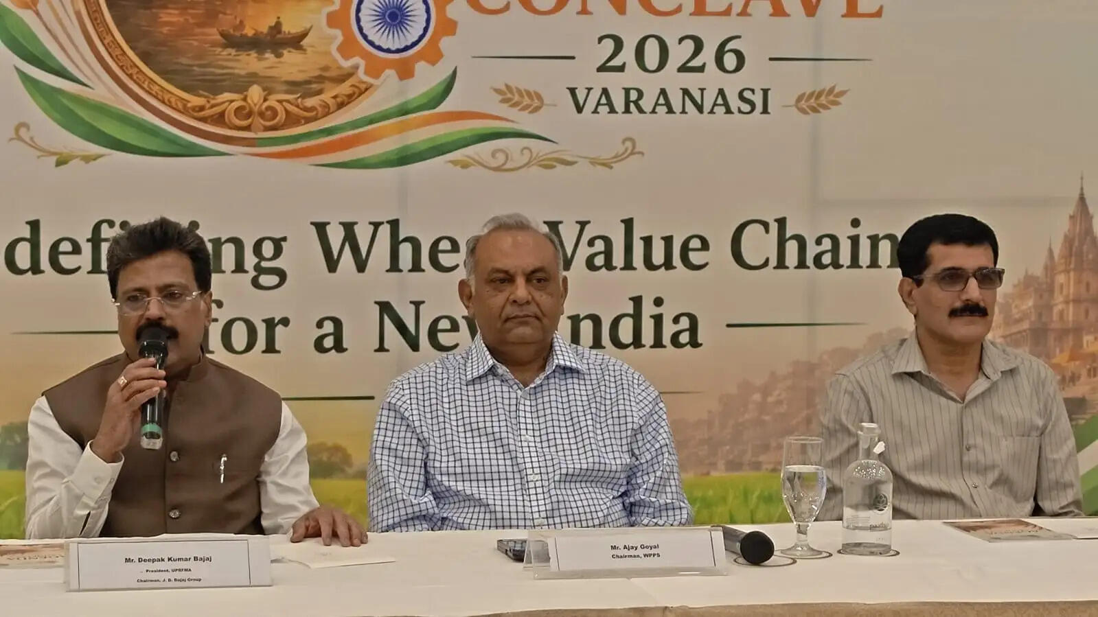 वाराणसी: देश के गेहूं उद्योग को नई दिशा देने और भविष्य की रणनीतियों पर मंथन करने के उद्देश्य से WPPS CEO's Conclave 2026 का गुरुवार को वाराणसी के होटल ताज गंगेज में शुभारंभ हुआ। दो दिवसीय इस राष्ट्रीय कॉन्क्लेव में देश के 21 राज्यों और केंद्रशासित प्रदेशों के 81 शहरों से करीब 350 उद्योग प्रतिनिधि और 50 से अधिक विशेषज्ञ, वक्ता, मॉडरेटर एवं पैनलिस्ट हिस्सा ले रहे हैं। व्हीट प्रोडक्ट्स प्रमोशन सोसायटी (WPPS) द्वारा आयोजित इस सम्मेलन की थीम 