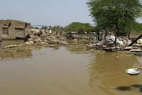 पाकिस्तान की बाढ़ के लिए पाकिस्तान सरकार और अमीर देश जिम्मेदार