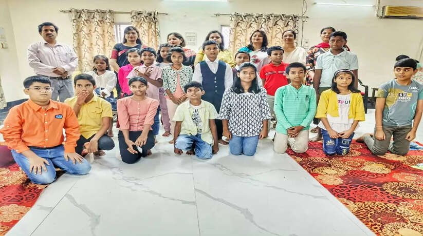 केन्द्रीय महिला कल्याण संगठन नई दिल्ली के तत्वधान में बच्चों के लिए प्रतियोगिता का आयोजन किया जा रहा है
