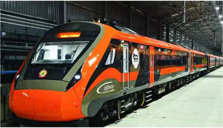 वाराणसी-दिल्ली स्लीपर वंदे भारत की तैयारी तेज, रात में चलेगी ट्रेन