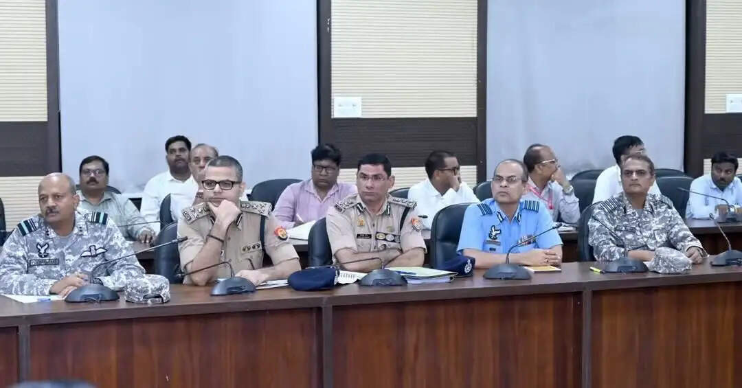 एयर शो के लिए सज रही काशी, घाटों की सफाई से प्रमुख मार्गों की रोशनी तक विशेष तैयारी