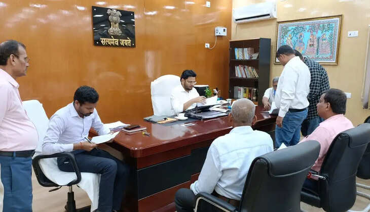 Madhubani News:&nbsp;जनता के दरबार मे जिलाधिकारी कार्यक्रम में कई मामलों का हुआ निष्पादन