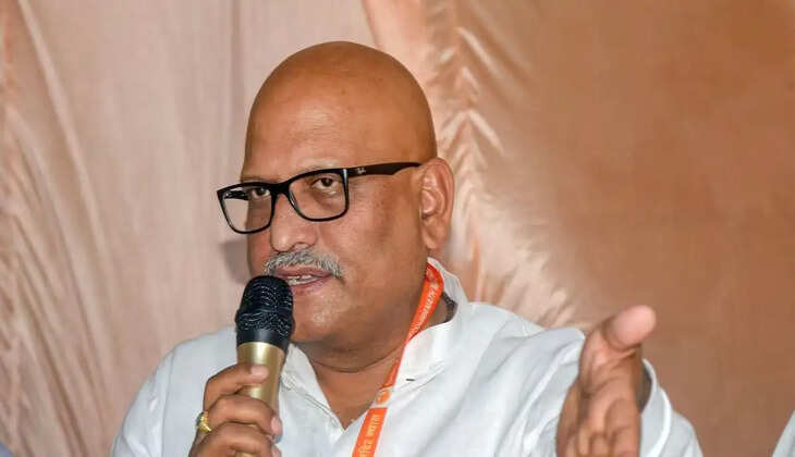 Ajay Rai case, comment on PM Modi, Varanasi politics, Chowk police station Varanasi, Congress state president Ajay Rai, BJP protest Varanasi, Ajay Rai controversy, Narendra Modi news, UP political news, Varanasi BJP protest, Mahoba controversy, AI video controversy, Political news Hindi, Congress BJP clash, Live Bharat news