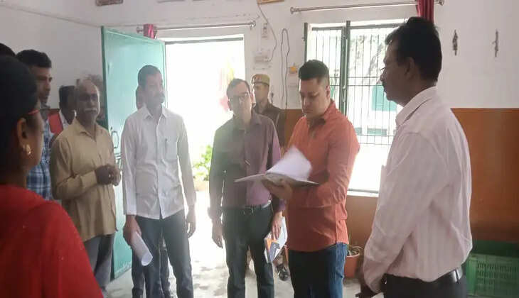 Chanduali News:&nbsp;भारत निर्वाचन आयोग विशेष संक्षिप्त पुनरीक्षण कार्यक्रम-2024 के तहत क्षेत्र के विभिन्न स्थलों का भ्रमण कर देखी व्यवस्थाएं