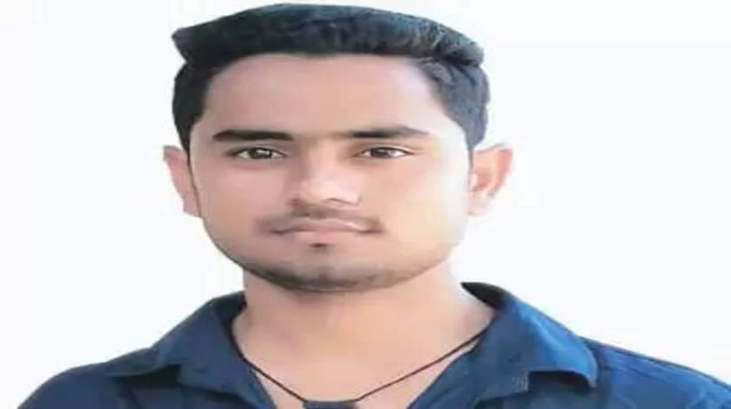 चन्दौली में पड़ोसी के घर फाँसी पर लटका मिला युवक, परिजनों ने जताई हत्या की आशंका