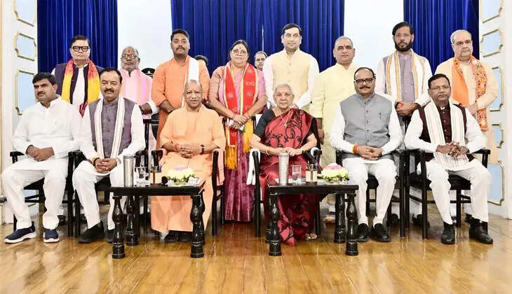 UP Yogi Cabinet Expansion 2026: योगी कैबिनेट का बड़ा विस्तार, 6 नए मंत्रियों की एंट्री से बदले सियासी समीकरण
