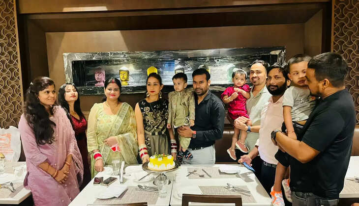 वाराणसी में IPhone कंपनी के सीनियर iPro राम यदुवंशी ने धूमधाम से मनाया अपने बेटे का जन्मदिवस