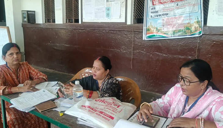नए मतदाताओं के पंजीकरण का अवसर, फिर भी बूथों पर नहीं उमड़े लोग