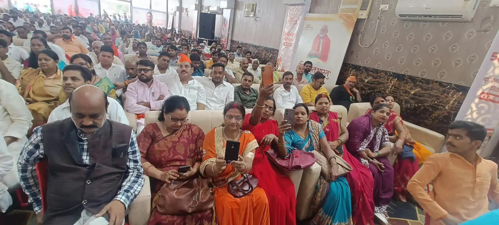 गोरखपुर क्लब से निकली सेवा ज्योति यात्रा, भाजपा कार्यकर्ताओं ने लिया बढ़-चढ़कर हिस्सा