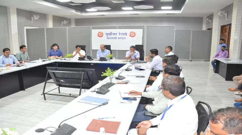 वाराणसी पूर्वोत्तर रेलवे में मॉल एवं पार्सल यातायात की वृद्धि, अब व्यापारियों को मिलेगी उन्नत मॉल परिवहन सुविधा