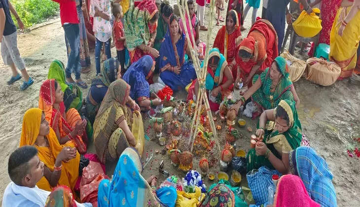 Jivitputrika Vrat 2022:&nbsp;हर्षोल्लास के साथ महिलाओं ने रखा जीवित्पुत्रिका व्रत