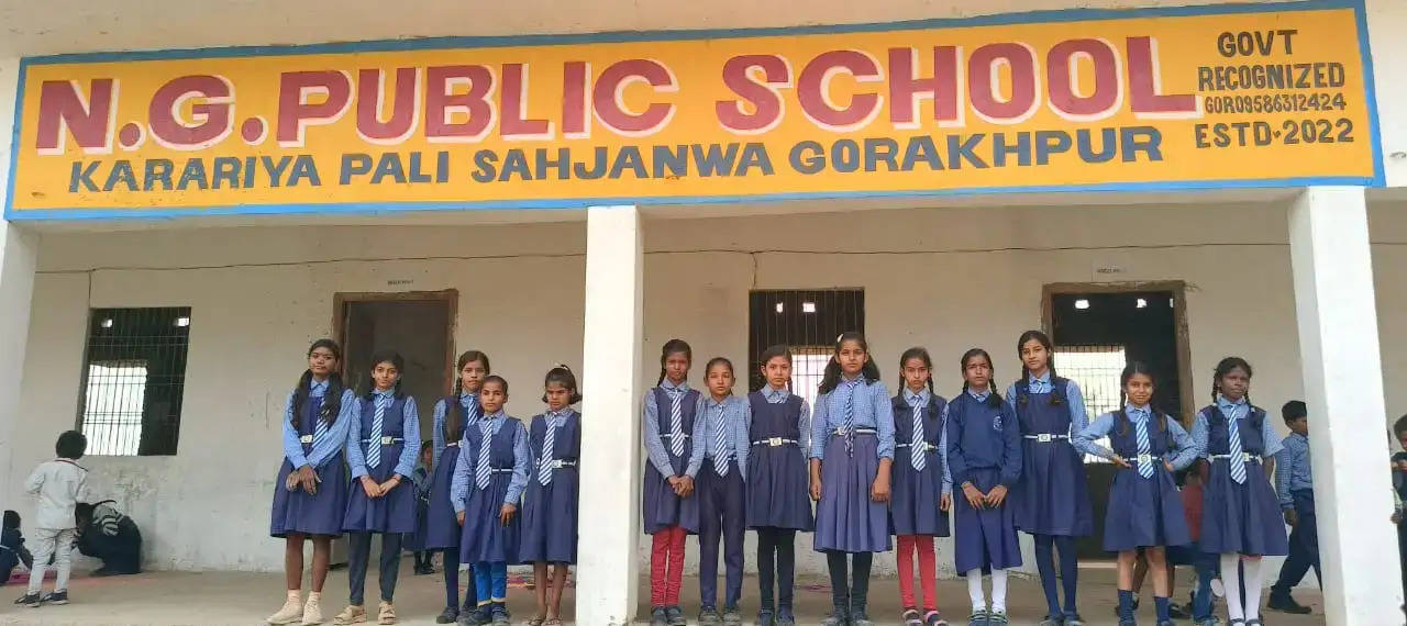 Gorakhpur News: कररिया के एनजी पब्लिक स्कूल में मनाया गया दिवाली का पर्व