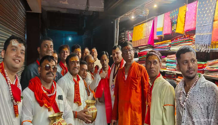 12 नदियों व तीन सागरों के जल से बाबा का&nbsp;हुआ जलाभिषेक