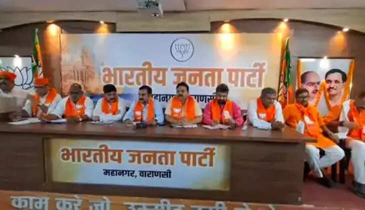 प्रधानमंत्री नरेंद्र मोदी पर कांग्रेस प्रदेश अध्यक्ष अजय राय की टिप्पणी के बाद वाराणसी में भाजपा नेताओं ने विरोध जताया। मंत्री रविंद्र जायसवाल ने कहा- &ldquo;मोदी राम हैं तो अजय राय रावण।&rdquo;