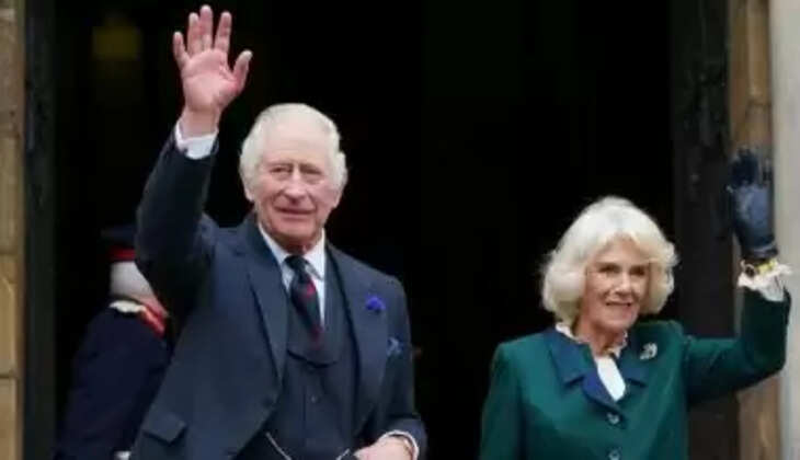 Queen Elizabeth की प्रतिमा का अनावरण करने पहुंचे थे, ब्रिटेन के King charles पर फेंके गए अंडे&nbsp;