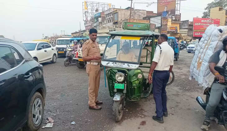चन्दौली। 