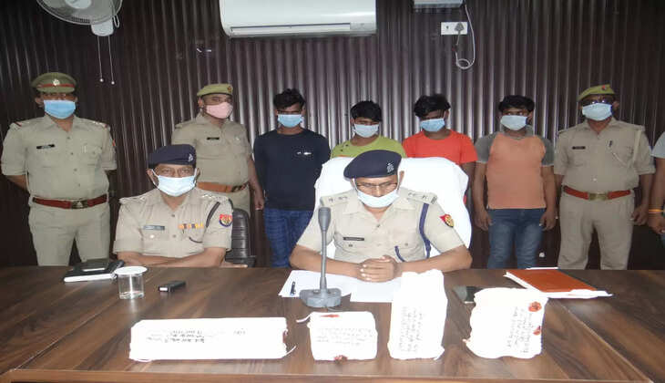 एंबुलेस में लादकर ले जा रहे चार अंतरराजयीय शराब तस्कर * *गिरफ्तार*&nbsp;