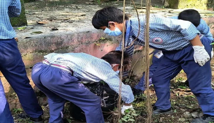 गांधी जयंती पर संस्कार एकेडमी के विद्यार्थियों ने चलाया स्वच्छता अभियान