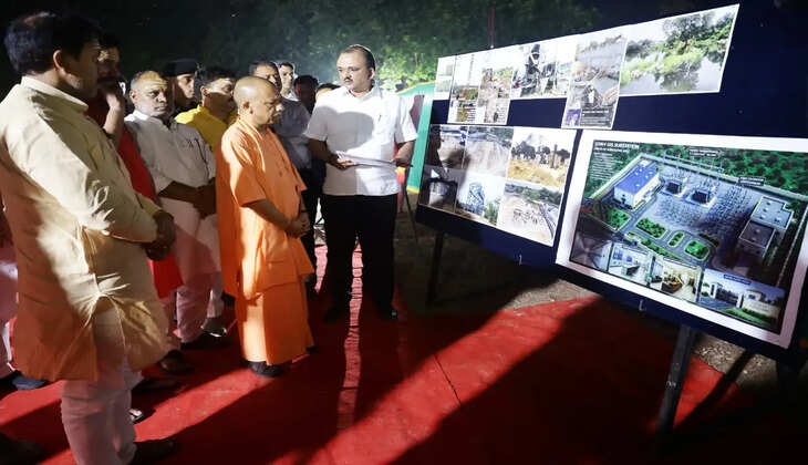 श्रावण मास में श्री काशी विश्वनाथ मंदिर में काशीवासियों को दर्शन के लिए अलग मार्ग की होगी व्यवस्था- सीएम योगी&nbsp;
