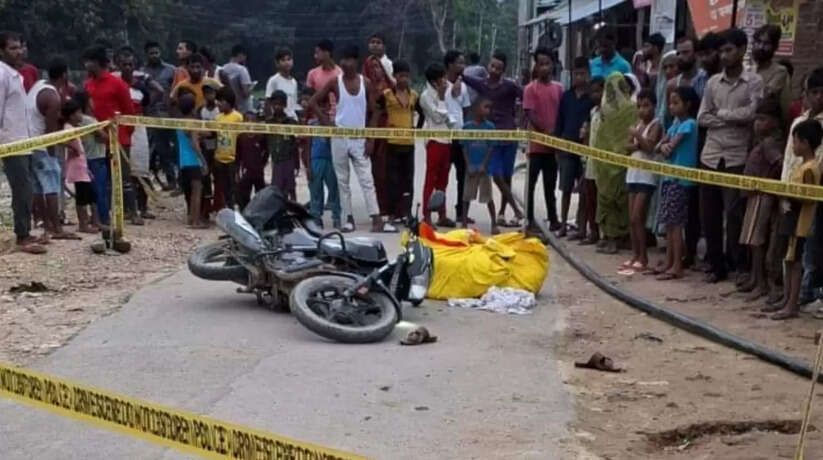 Ayodhya News: अयोध्या में बाइक से ठिकाने लगाने को लेकर निकले पालिथिन में लिपटी लाश, ब्रेकर से टकरा कर गिरे संदिग्ध