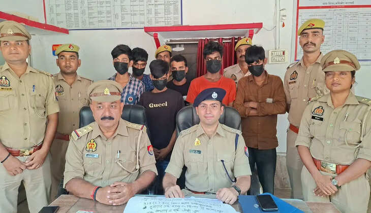 वाराणसी के सिगरा में दुकान चोरी के मामले में गिरफ्तार छह आरोपी और बरामद सामान