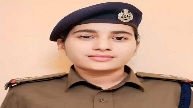 पीडीडीयू रेलवे स्टेशन पर तैनात महिला एसआई अर्चना कुमारी को रेल मंत्री करेंगे सम्मानित
