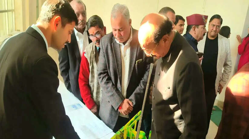 इंस्टिट्यूट ऑफ टेक्नोलॉजी एंड मैनेजमेंट के छात्रों का नया कारनामा, बना डाला जंगली भेड़ियों व तेन्दुओं को ट्रैक कर पकड़ने वाला उपकरण