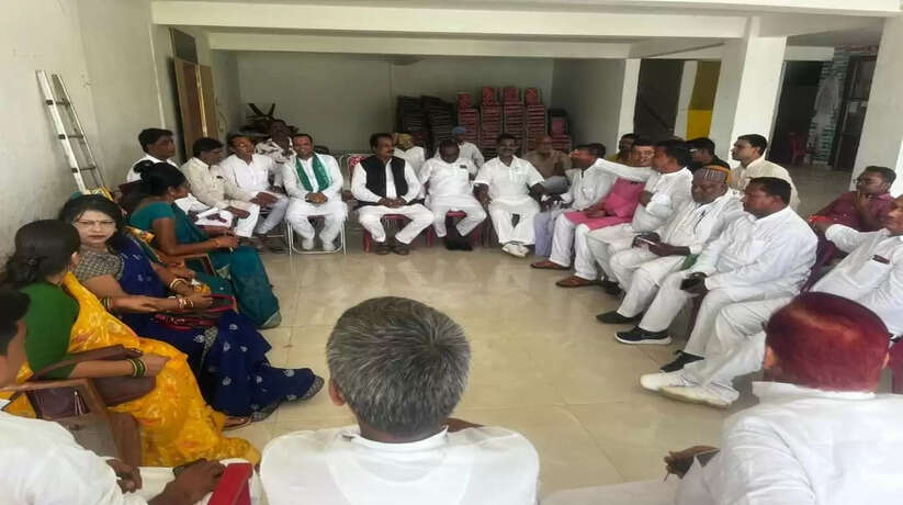 Madhubani News: कर्पूरी चर्चा के भव्य आयोजन हेतु जिला जदयू कमिटी एवं वरिष्ठ नेताओं एवं कार्यकर्ता की बैठक, कई बिन्दुओं पर हुई चर्चा
