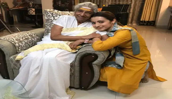 एस. जानकी के निधन पर भावुक हुईं तृषा कृष्णन, बोलीं- आपकी आवाज हमेशा अमर रहेगी