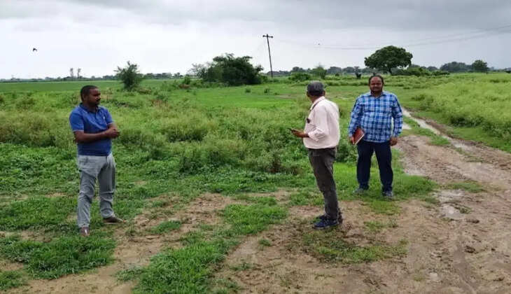 चंदौली के बसंतपुर में 33/11 केवी विद्युत उपकेंद्र स्थापित करने की मांग तेज हो गई है। ग्राम प्रधान पूजा सिंह ने बिजली विभाग को पत्र भेजा है। सर्वे पूरा होने के बाद ग्रामीणों ने जल्द स्वीकृति देने की मांग की है।