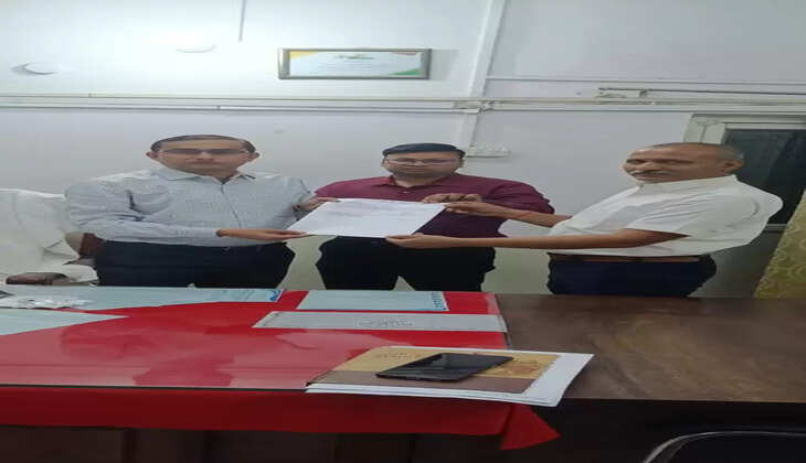 Gorakhpur News: जिला बेसिक शिक्षा अधिकारी ने केयान &nbsp;डिस्टलरीज को किया धन्यवाद ज्ञापित